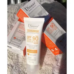 Disaar Sunscreen SPF 90 Instant Protection UVA UVB Foundation PA+++ Oil Free Sunblock Cover Protect Perfectly Moisturizing Coverage Surge 40g