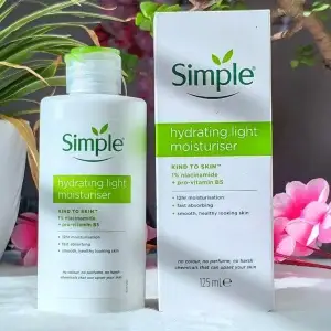 Simple Kind To Skin Hydrating Light Moisturiser 125ml