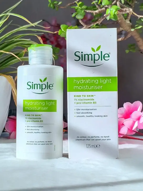 Simple Kind To Skin Hydrating Light Moisturiser 125ml
