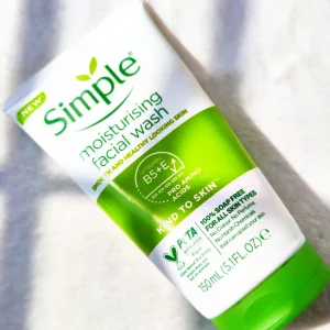 Simple-Kind-to-Skin-Moisturising-Facial-Wash-150ml