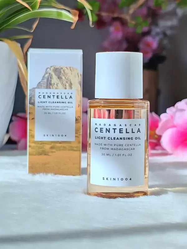 SKIN1004 Madagascar Centella Light Cleansing Oil 30ml