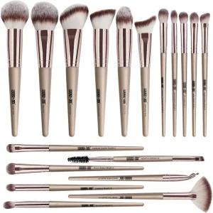 MAANGE 18 Piece Makeup Brushes Set (Gray Color)