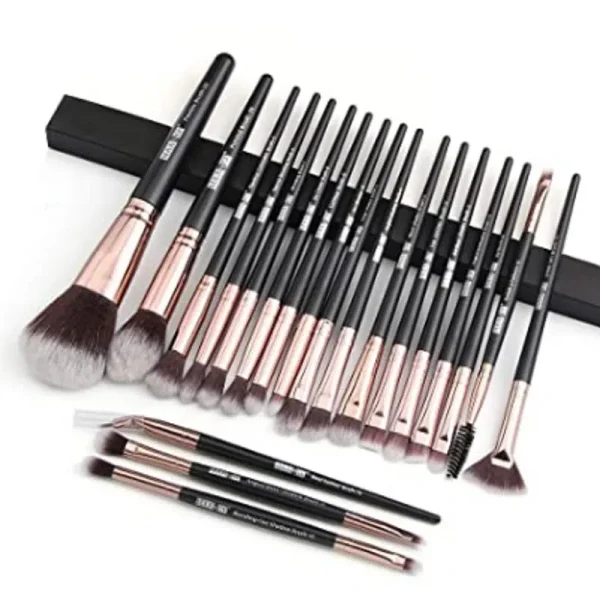 Maange 18 Piece Makeup Brushes Set (Black Color)